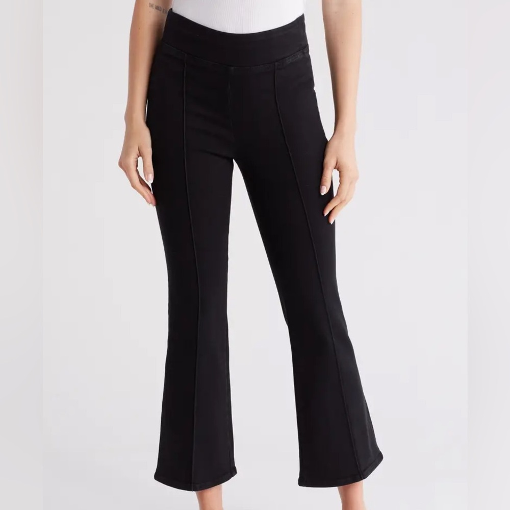 Frame Jetset Crop Mini Boot Jeans in Sheen Noir
